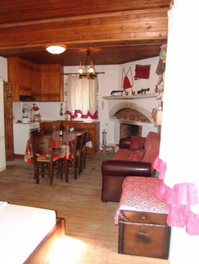 Stone house Γαλιά